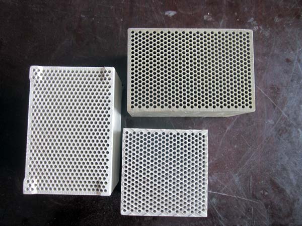 Honeycomb ceramic regenerator