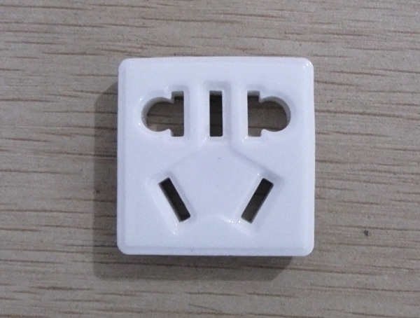 Ceramic socket